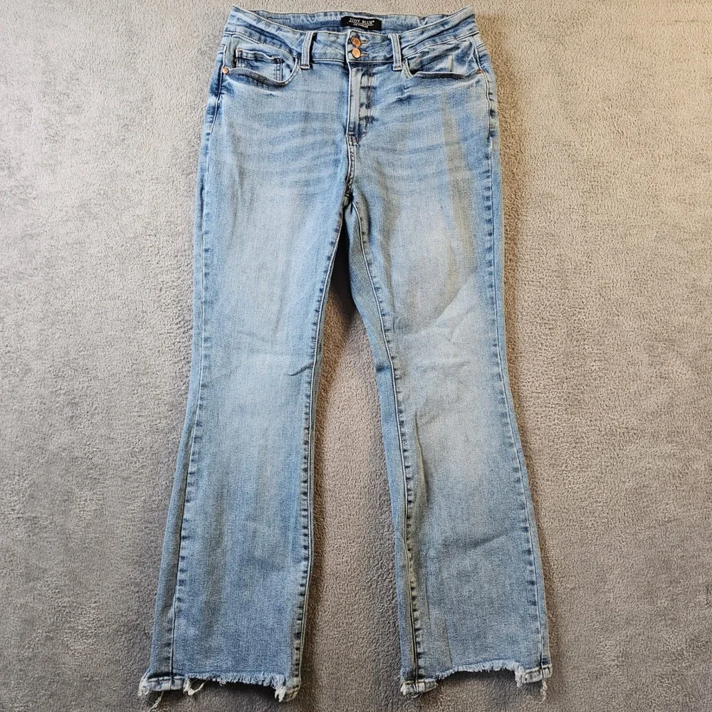Judy Blue High Rise Bootcut Light Wash Raw Hem Double Button 16W - Picture 1 of 8